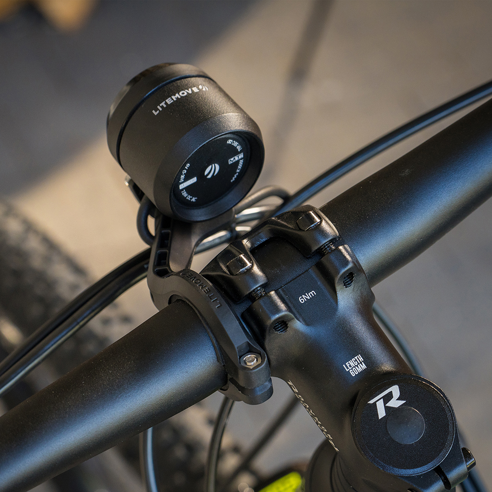 Mounts &  Brackets